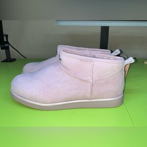 Brand New w/Tag Juicy Couture Baby Pink Booties/Boots Sz. 9 Never Worn